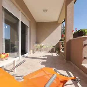 Lili Apartament